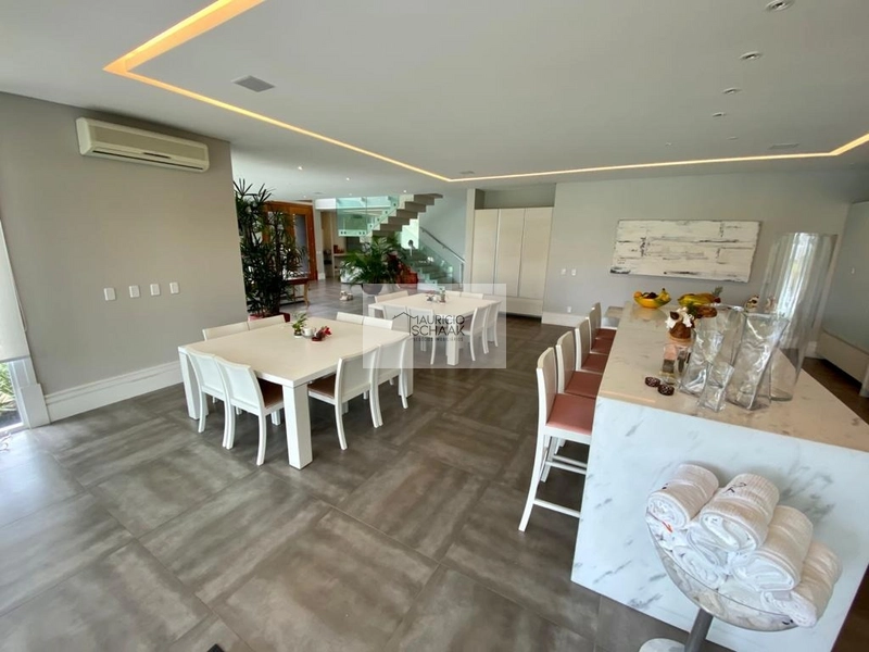 Mansão com 690m2 beira lago em condomínio fechado em Atlântida: 13ª foto da galeria de imagens do imóvel