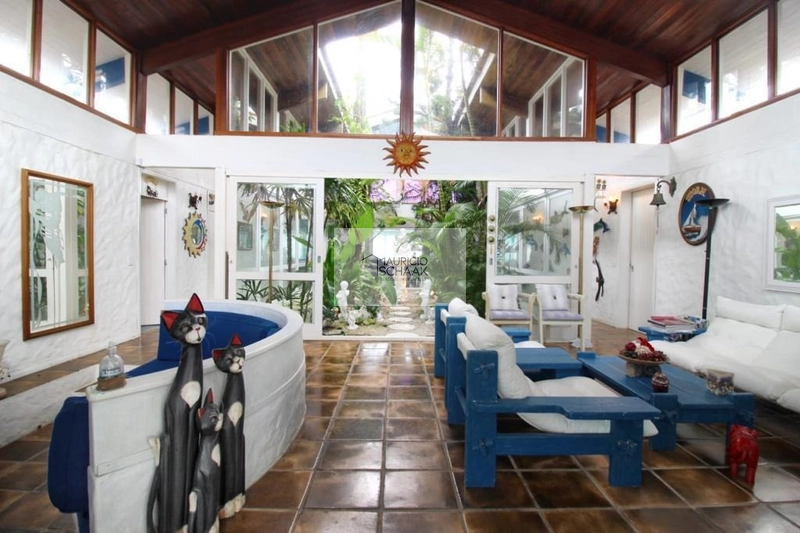 Casa em Atlântida com arquitetura grega: 22ª foto da galeria de imagens do imóvel
