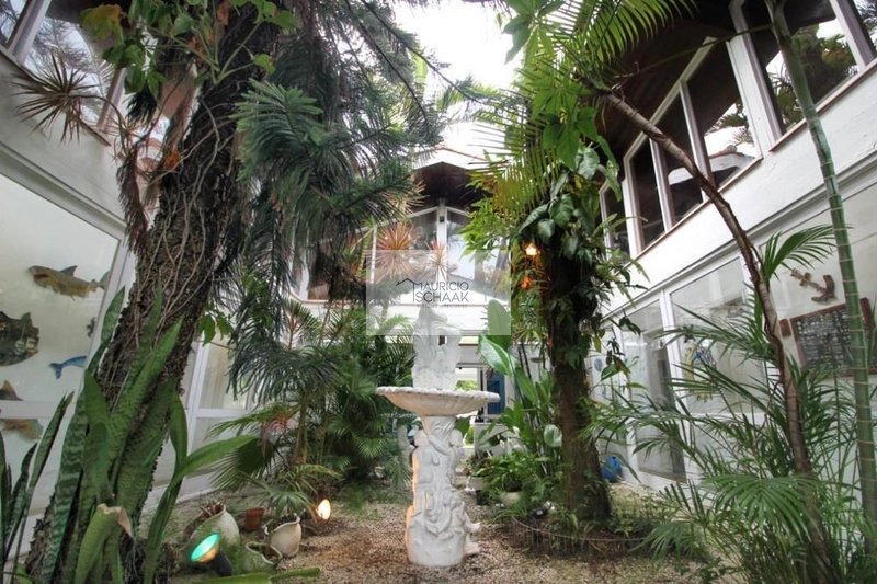 Casa em Atlântida com arquitetura grega: 10ª foto da galeria de imagens do imóvel