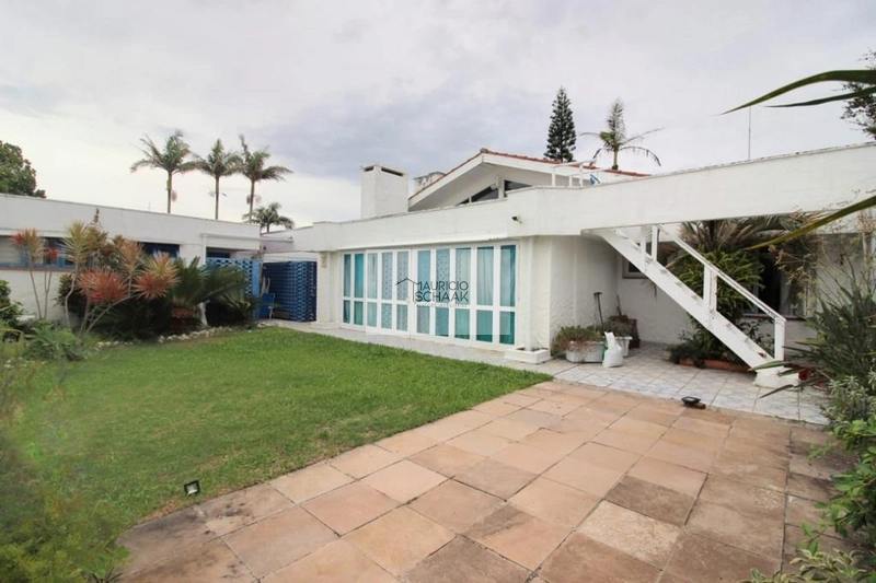 Casa em Atlântida com arquitetura grega: 21ª foto da galeria de imagens do imóvel
