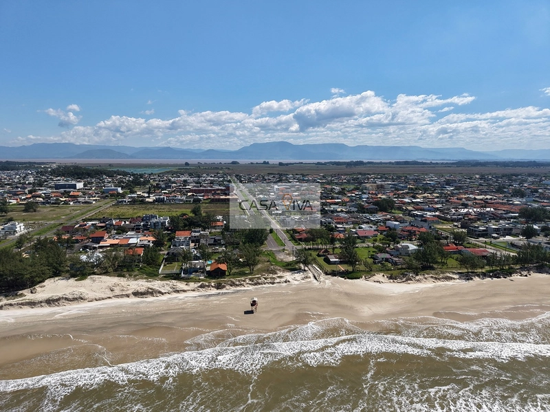 CASA DE ALTO PADRÃO A APENAS 50 METROS DO MAR!: 42ª foto da galeria de imagens do imóvel