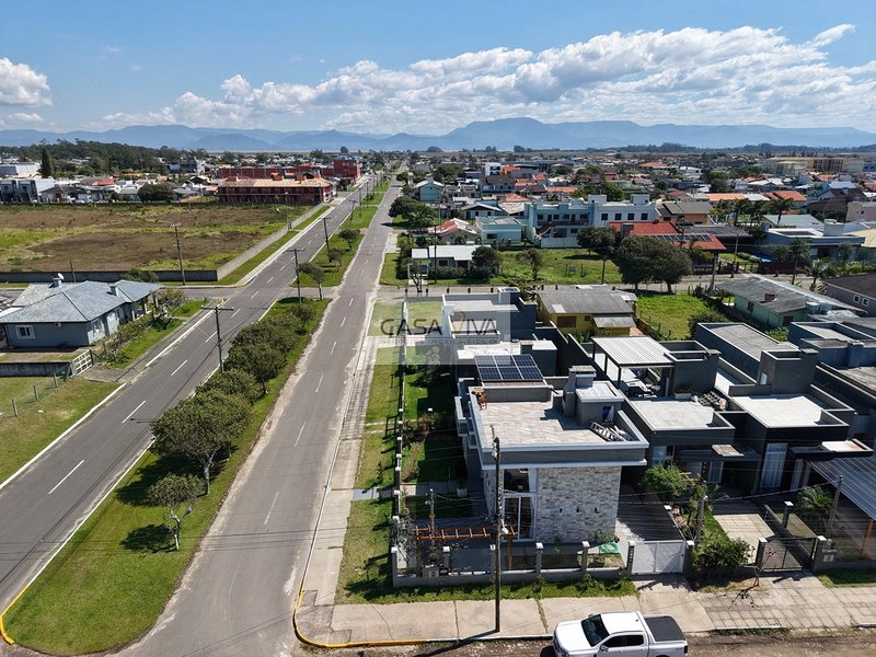 CASA DE ALTO PADRÃO A APENAS 50 METROS DO MAR!: 37ª foto da galeria de imagens do imóvel