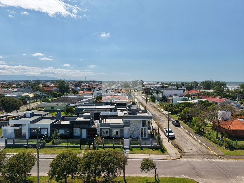 CASA DE ALTO PADRÃO A APENAS 50 METROS DO MAR!: 35ª foto da galeria de imagens do imóvel