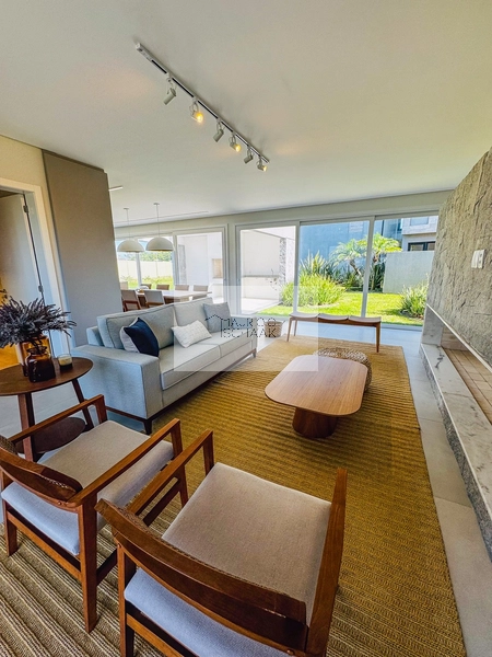 CASA DE ALTO PADRÃO COM PROJETO PERSONALIZÁVEL!!: 1ª foto da galeria de imagens do imóvel