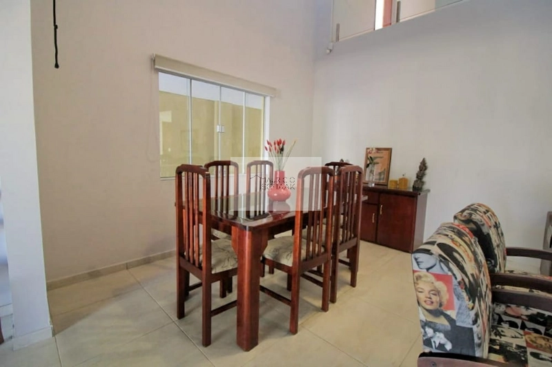 Casa no centro de Xangri-lá: 3ª foto da galeria de imagens do imóvel