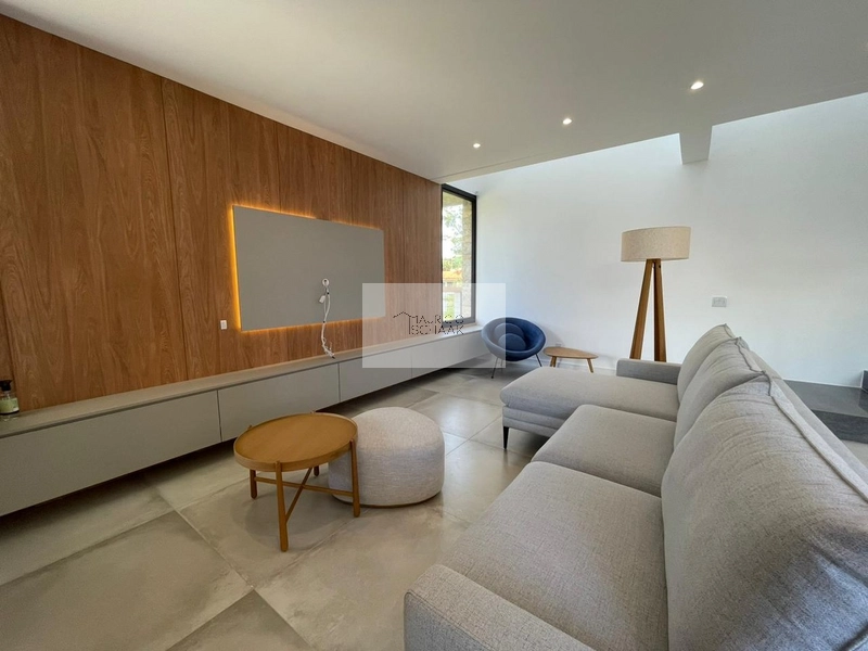 Casa no centro de Xangri-lá!: 2ª foto da galeria de imagens do imóvel