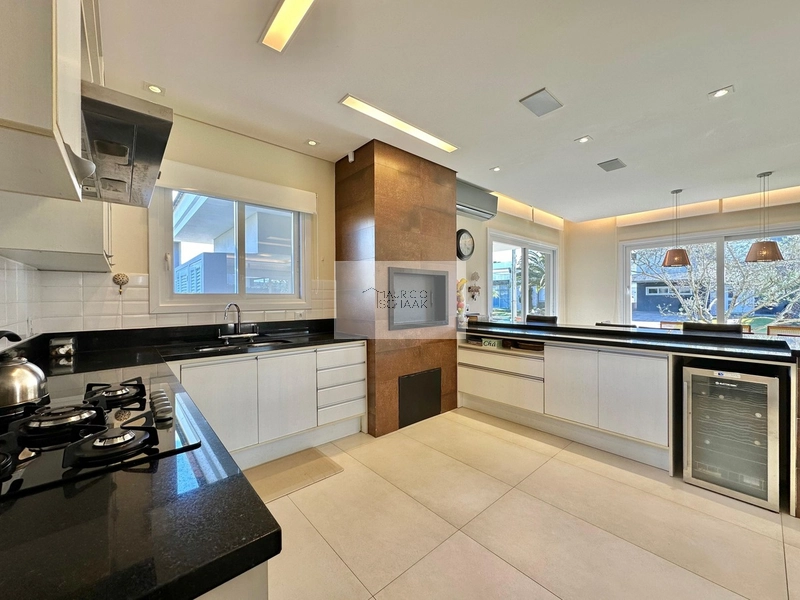 Casa em condomínio fechado com 2 lotes!: 10ª foto da galeria de imagens do imóvel