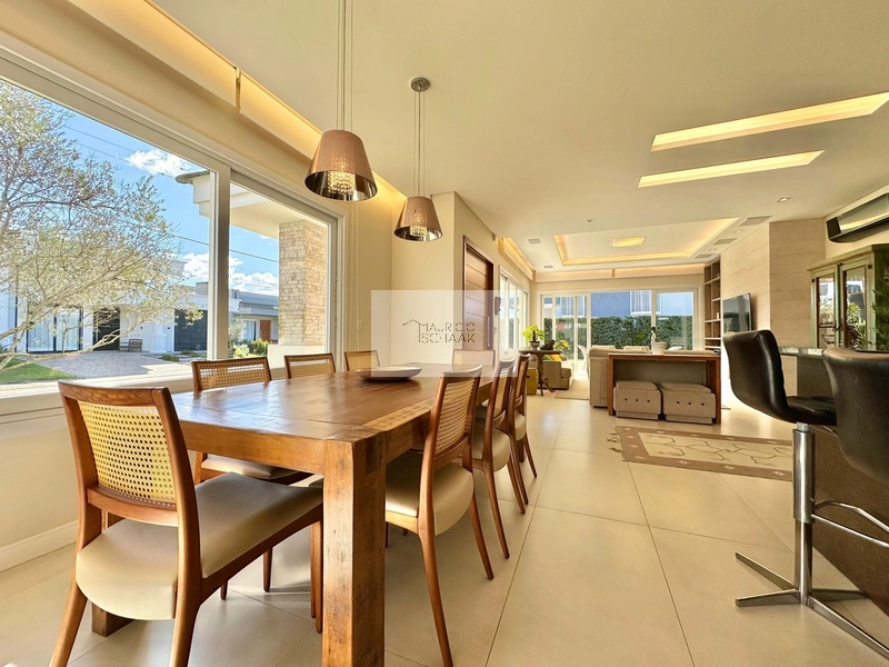 Casa em condomínio fechado com 2 lotes!: 14ª foto da galeria de imagens do imóvel
