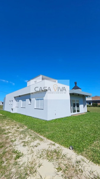 Casa Nova Com Quatro Dormitórios E Excelente Projeto.: 7ª foto da galeria de imagens do imóvel