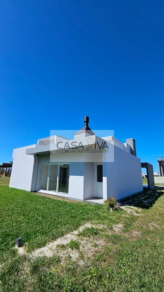Casa Nova Com Quatro Dormitórios E Excelente Projeto.: 33ª foto da galeria de imagens do imóvel