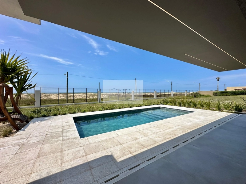 Casa em condomínio fechado beira mar!: 10ª foto da galeria de imagens do imóvel