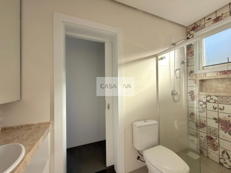 SOBRADO  NO CONDOMÍNIO QUINTAS DO LAGO.: 2ª foto da galeria de imagens do imóvel