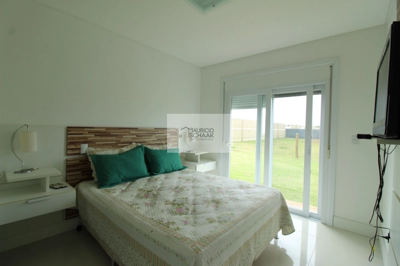 Casa em condomínio fechado com terrenho diferenciado: 2ª foto da galeria de imagens do imóvel