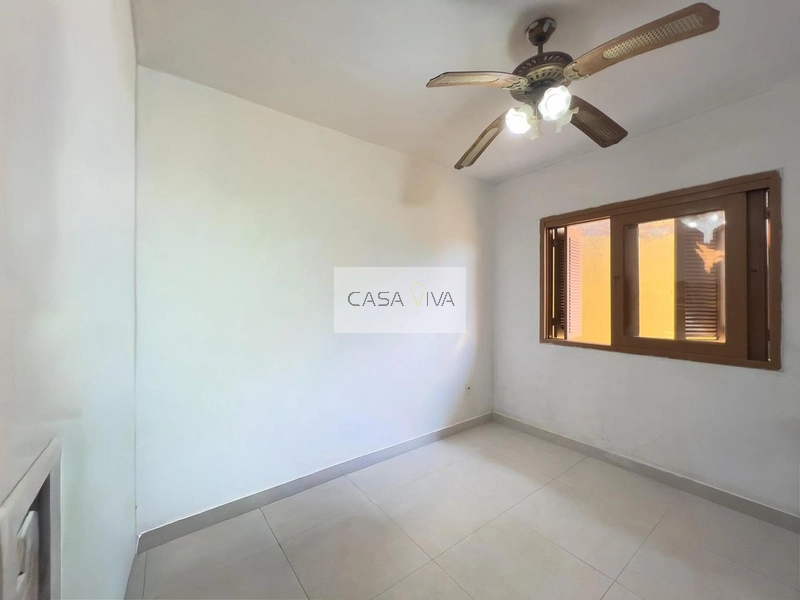 CASA TÉRREA COM ANEXO À VENDA NO CENTRO DE XANGRI-LÁ: 12ª foto da galeria de imagens do imóvel