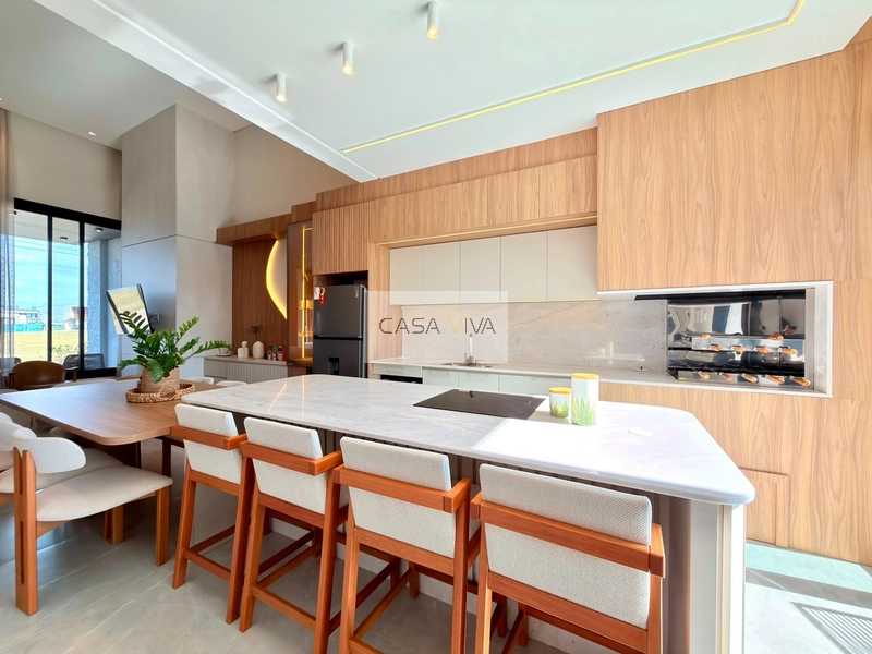 CASA TÉRREA DE ALTO PADRÃO À VENDA NO CONDOMÍNIO ZEN – XANGRI-LÁ: 1ª foto da galeria de imagens do imóvel