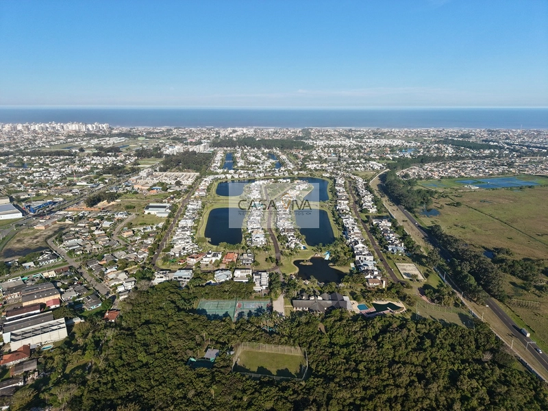 SOBRADO DE ALTO PADRÃO BEIRA-LAGO EM ATLÂNTIDA: 48ª foto da galeria de imagens do imóvel