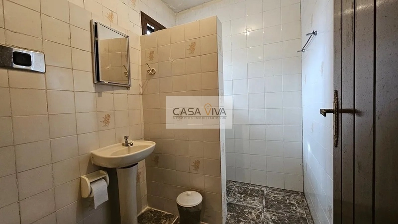 Casa com 03 Dormitórios a Uma Quadra do M.ar: 17ª foto da galeria de imagens do imóvel