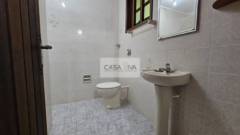 Casa com 03 Dormitórios a Uma Quadra do M.ar: 21ª foto da galeria de imagens do imóvel