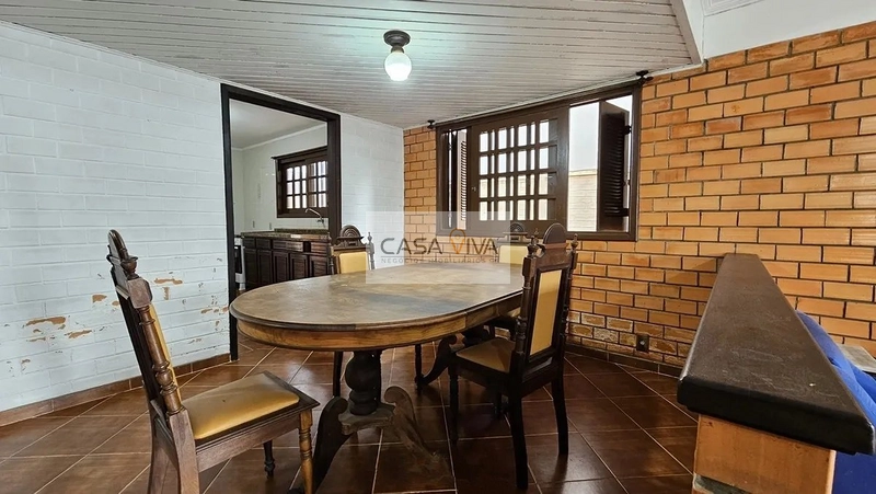 Casa com 03 Dormitórios a Uma Quadra do M.ar: 6ª foto da galeria de imagens do imóvel