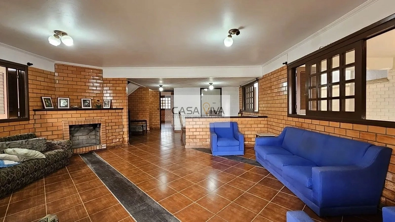 Casa com 03 Dormitórios a Uma Quadra do M.ar: 4ª foto da galeria de imagens do imóvel