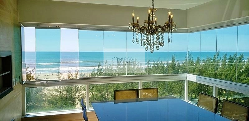 Lindo apartamento com vista para o mar!: 1ª foto da galeria de imagens do imóvel