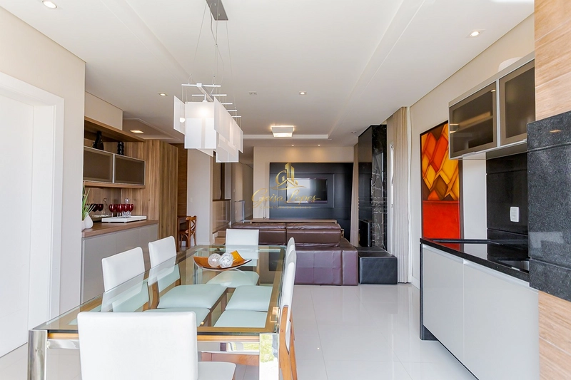 Casa com 4 suítes no Green Village | Santa Felicidade: 3ª foto da galeria de imagens do imóvel