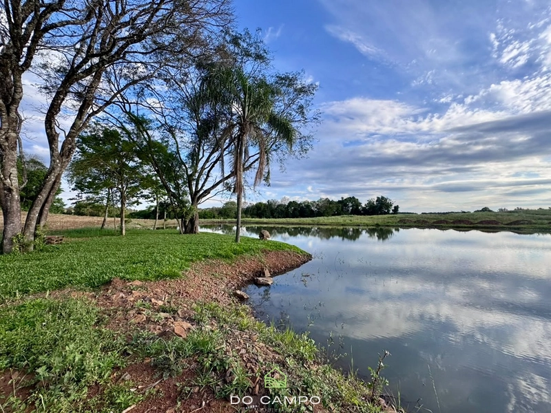Chácara á Venda: 2ª foto da galeria de imagens do imóvel