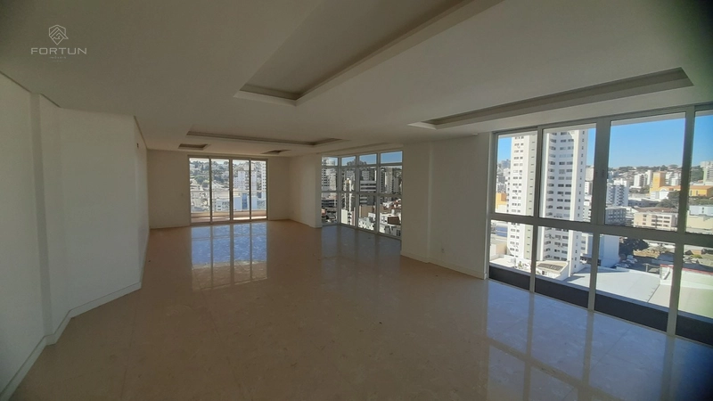 APARTAMENTO ALTO PADRÃO COM 3 SUÍTES NO CENTRO - R. OCTAVIANO MARCANTE: 3ª foto da galeria de imagens do imóvel