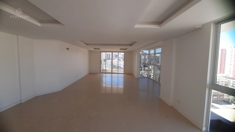 APARTAMENTO ALTO PADRÃO COM 3 SUÍTES NO CENTRO - R. OCTAVIANO MARCANTE: 4ª foto da galeria de imagens do imóvel