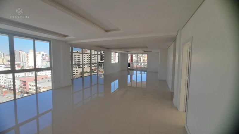 APARTAMENTO ALTO PADRÃO COM 3 SUÍTES NO CENTRO - R. OCTAVIANO MARCANTE: 3ª foto da galeria de imagens do imóvel