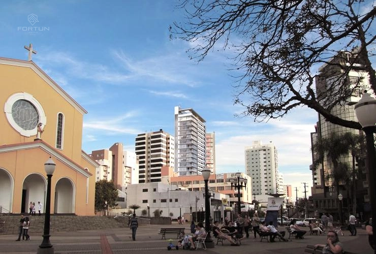 APARTAMENTO ALTO PADRÃO NO CENTRO - EDIF. VILSON AMADORI: 3ª foto da galeria de imagens do imóvel