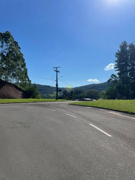 Terreno á Venda: 4ª foto da galeria de imagens do imóvel