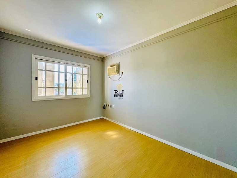 Casa a Venda : 6ª foto da galeria de imagens do imóvel
