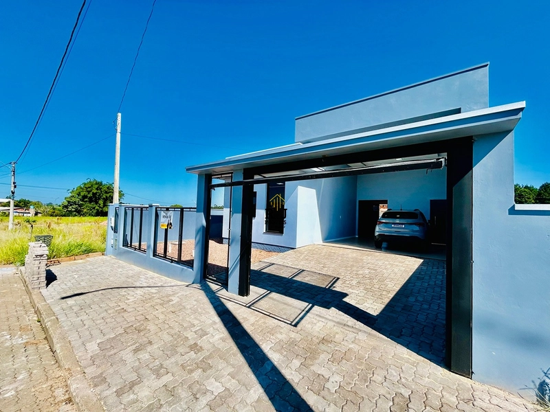 Casa á Venda: 2ª foto da galeria de imagens do imóvel