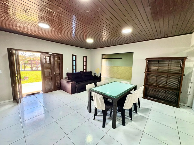 Casa em Tramandaí á Venda!: 4ª foto da galeria de imagens do imóvel