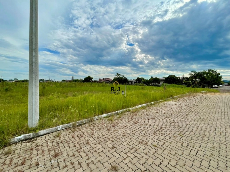 Terreno á Venda: 8ª foto da galeria de imagens do imóvel