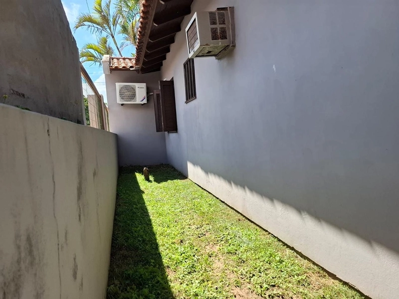 Vende-se casa na Praia Atlântida Sul : 21ª foto da galeria de imagens do imóvel