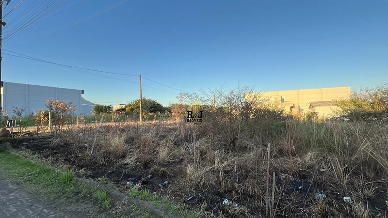 Terreno de esquina á Venda!: 2ª foto da galeria de imagens do imóvel