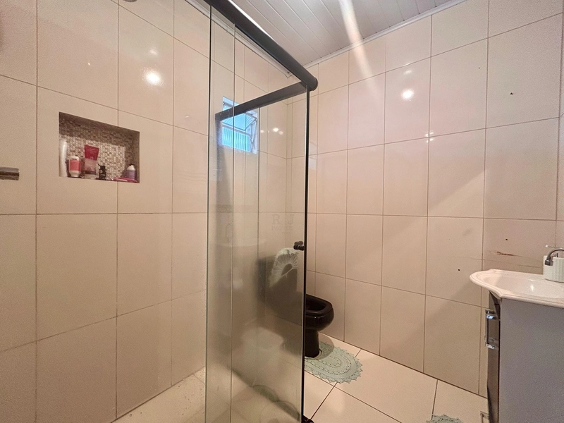 Casa a Venda : 14ª foto da galeria de imagens do imóvel