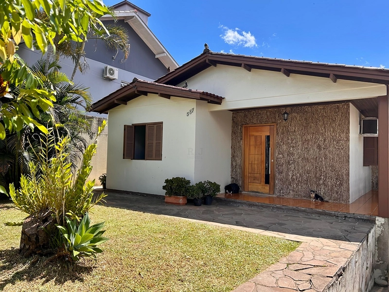 Casa a Venda : 1ª foto da galeria de imagens do imóvel