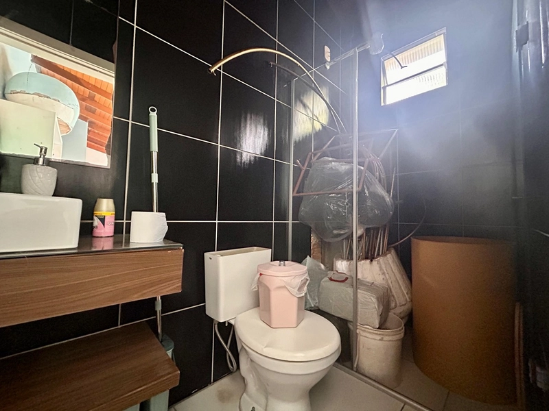 Casa a Venda : 13ª foto da galeria de imagens do imóvel