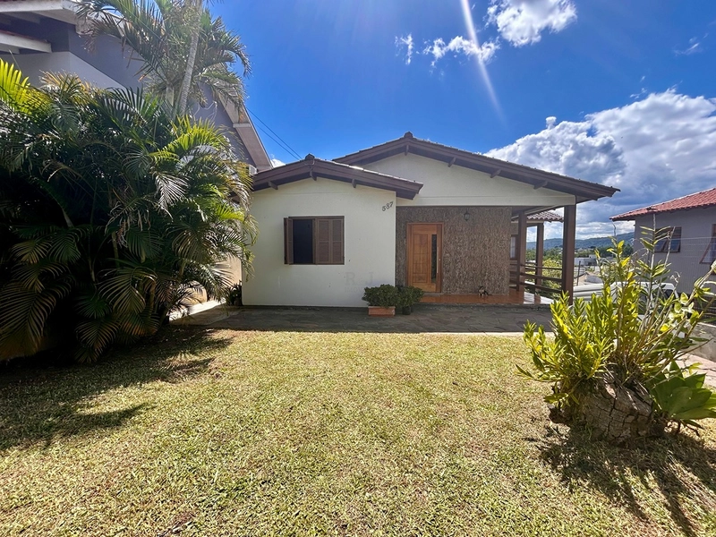 Casa a Venda : 2ª foto da galeria de imagens do imóvel