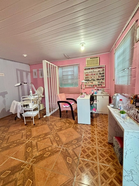 Casa a Venda : 9ª foto da galeria de imagens do imóvel