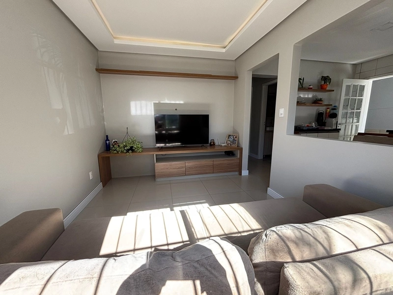 Casa 2 dormitórios com suíte episcina: 4ª foto da galeria de imagens do imóvel