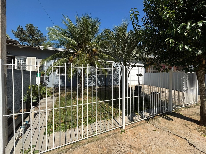 Casa 2 dormitórios com suíte episcina: 3ª foto da galeria de imagens do imóvel