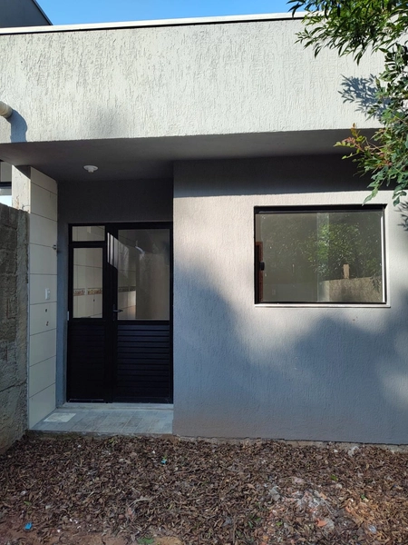 Casa á venda em Gravataí: 3ª foto da galeria de imagens do imóvel