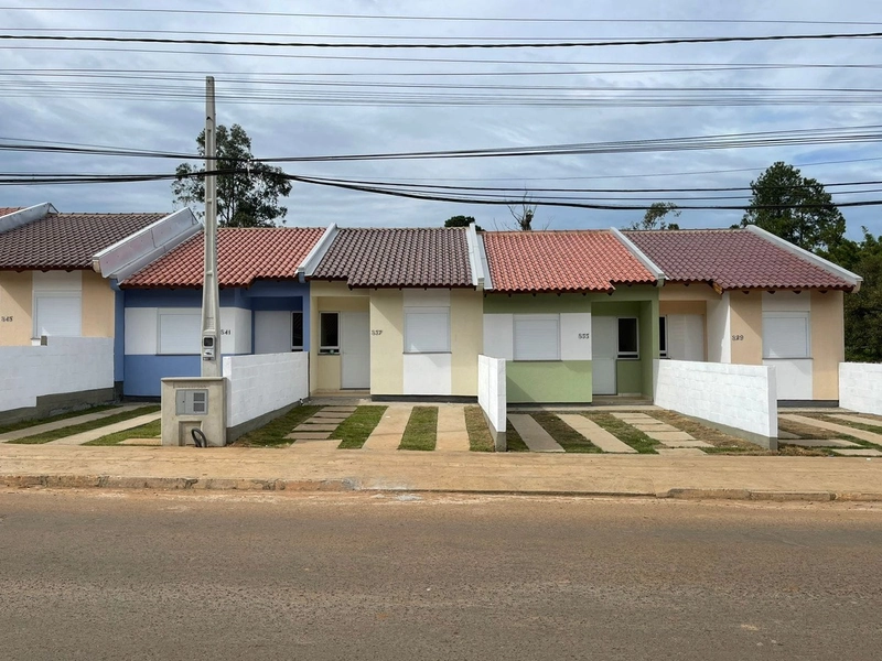 Casa à venda em Gravataí- Parque dos Pioneiros: 1ª foto da galeria de imagens do imóvel