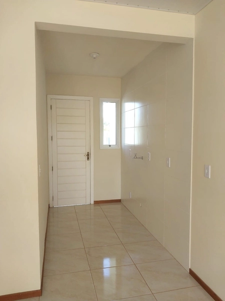 Casas de 2 dormitórios no bairro Nova Cachoeirinha: 3ª foto da galeria de imagens do imóvel