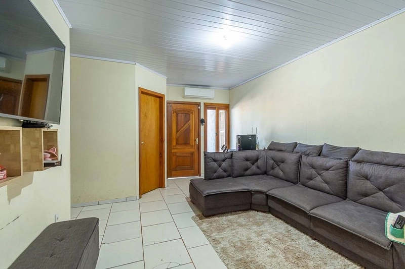 Casa de 2 dormitórios no bairro Recanto das Taquareiras: 2ª foto da galeria de imagens do imóvel