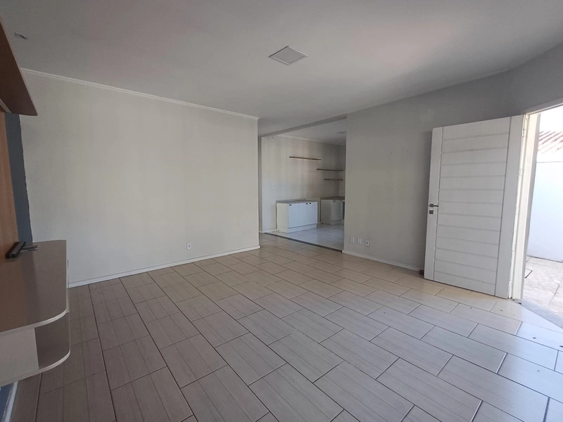 Casa 2 dormitórios no Ibiza: 4ª foto da galeria de imagens do imóvel